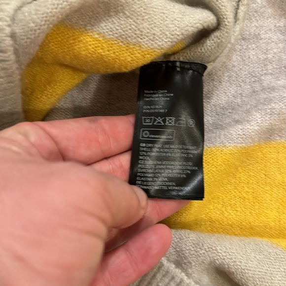 H&M Colorblock Pastel Striped Crewneck Sweater - Picture 5 of 8